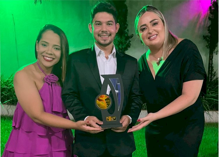 Auge Telecom recebe o prêmio de Melhor Internet de Fibra Óptica de Santa Vitória-MG