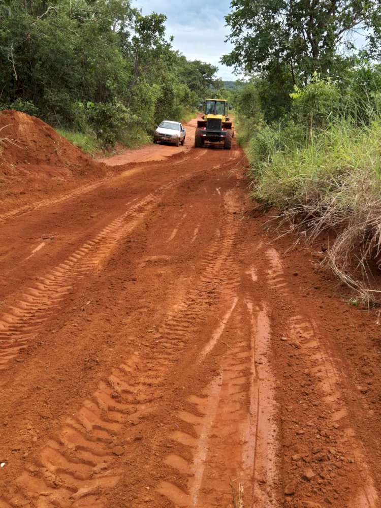 EMMAG intensifica serviços nas estradas rurais para garantir segurança no transporte escolar